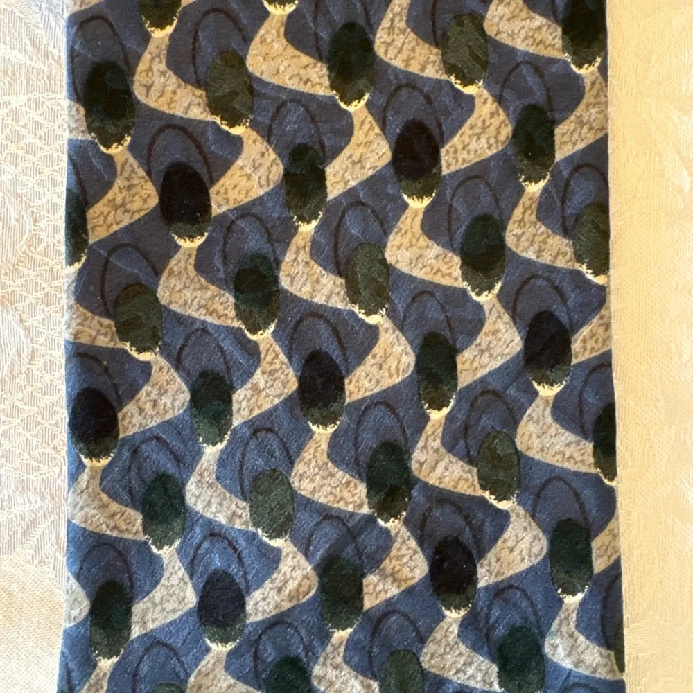 Men’s Navy Gray Patterned Tie